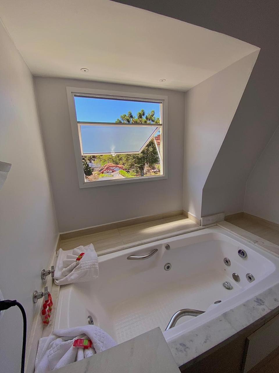Flats Chateau Campos Do Jordao Exterior photo